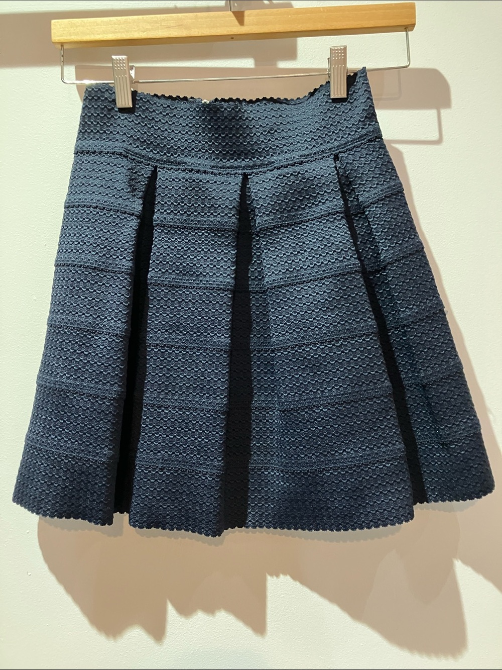 {like new} Ginger G Navy bandage Skirt | Size Small